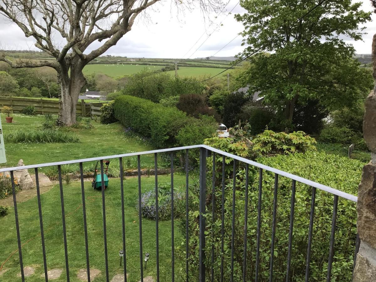Cozy Camborne Studio Retreat With Two Single Beds Luaran gambar